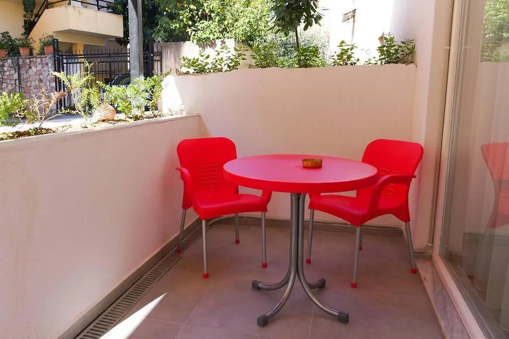 Christine'S Luxusstudio Lägenhet Sarandë